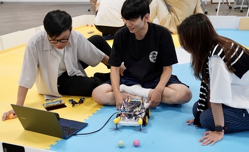 攜手日韓盟校實作交流 北科大學生赴日打造智慧自走車