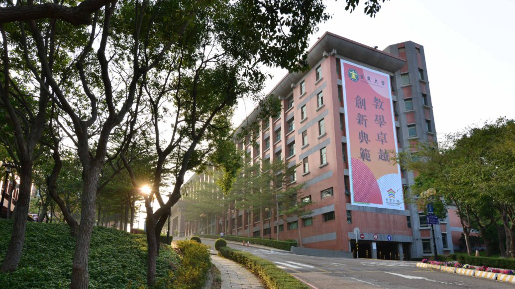 烘焙小白到國際賽事金牌得主 玄大餐旅系錢慧佳脫穎而出