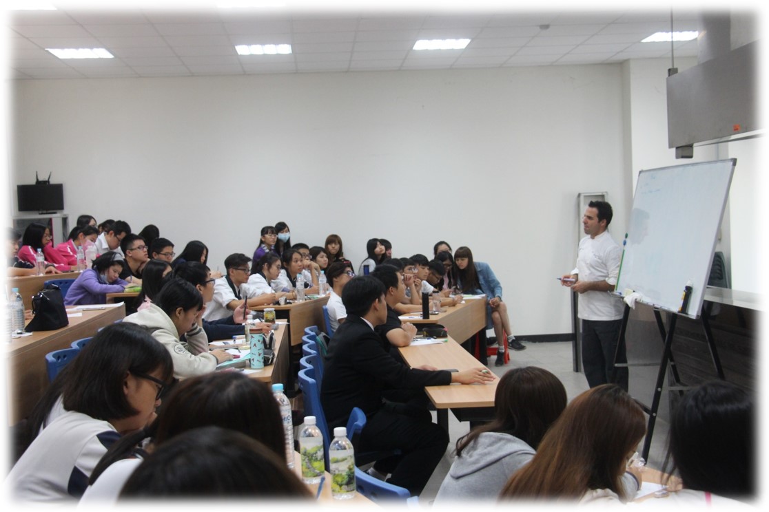 邀你夢想起飛，躋身全球一流大學