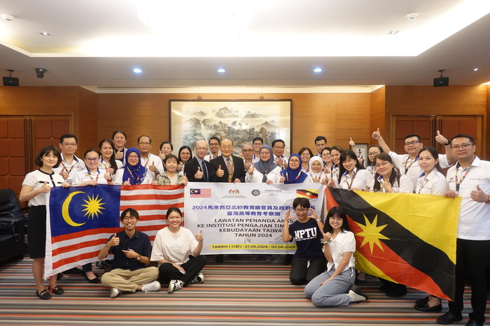 國立屏東大學迎北砂，教育交流無限佳！