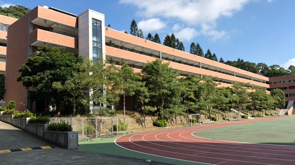 電機工程系、服飾設計系