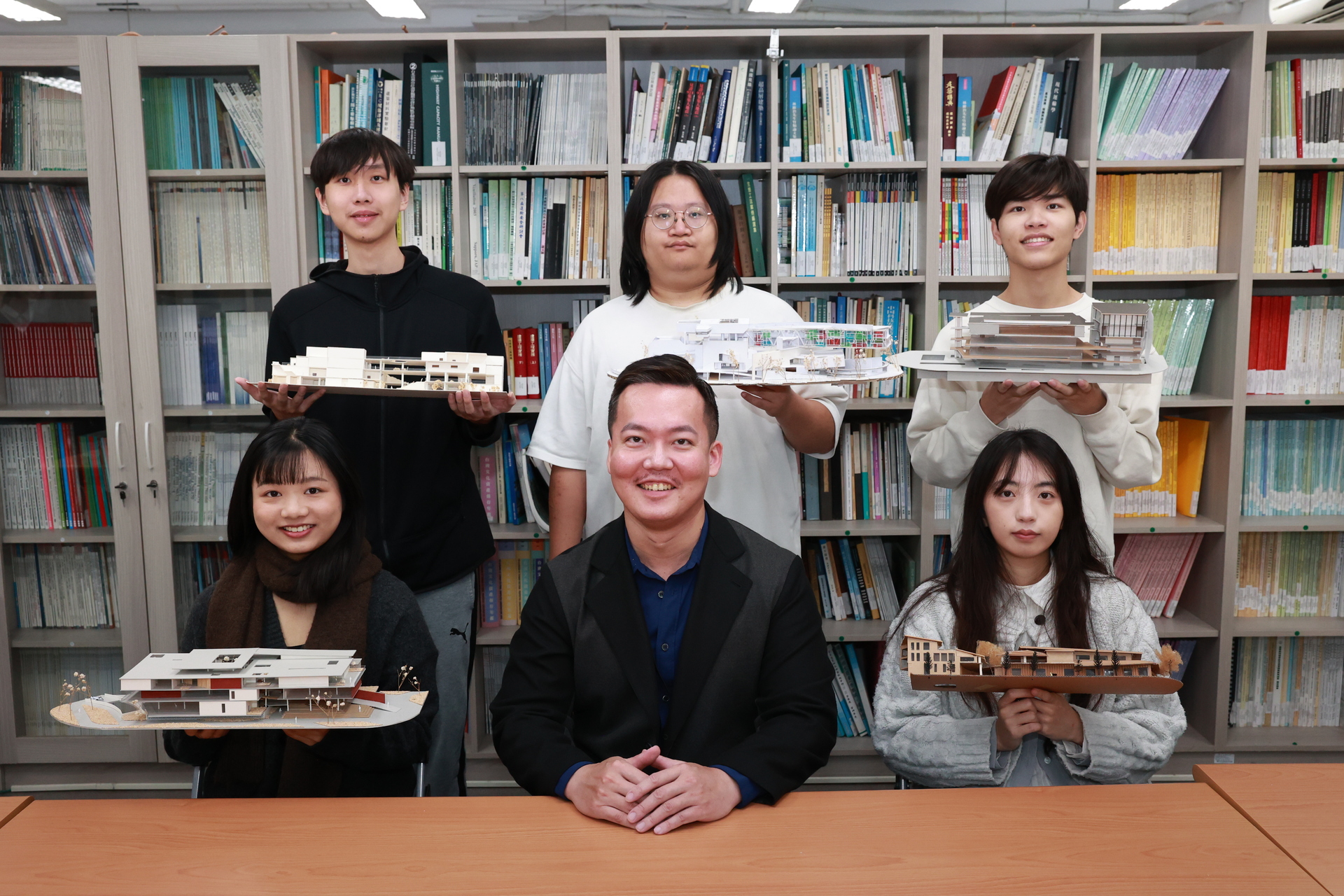 高雄大學建築學系學生競圖成果豐碩 榮獲全國建築師公會學生競圖肯定 展現「幸福建築」多元詮釋